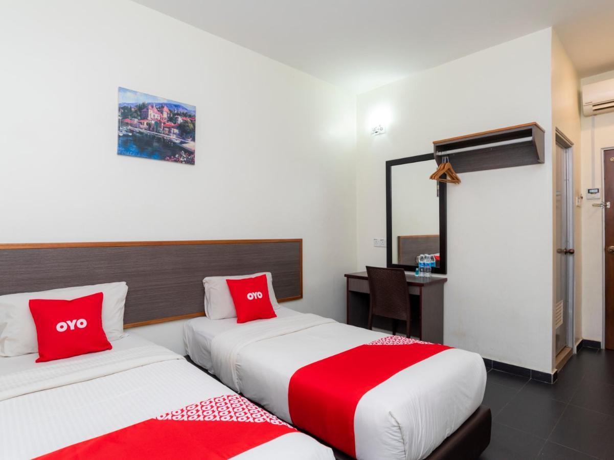 OYO 44095 Bluewater Hotel  Mersing Exterior foto
