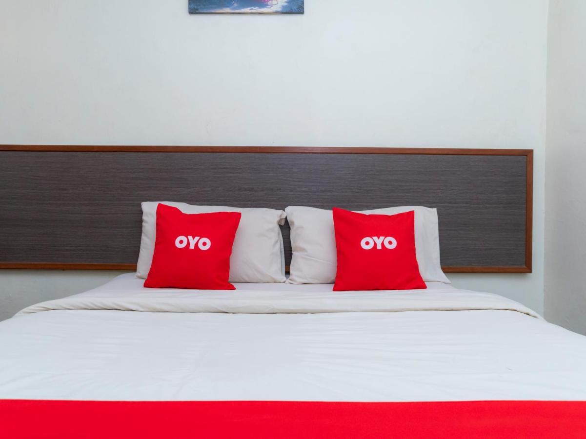 OYO 44095 Bluewater Hotel  Mersing Exterior foto